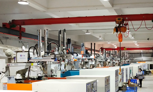 Kitchen Appliance Factory in China: 9 Critical Floor Checks 2 kitchen appliance factory in china — injection moulding workshop where housings are produced in-house